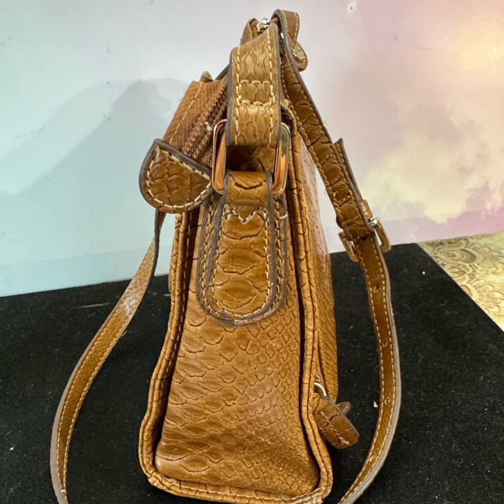 Vintage Brown Liz Claiborne crossbody handbag - Picture 10 of 14